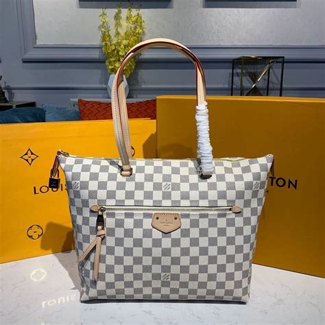 lena mm Louis Vuitton